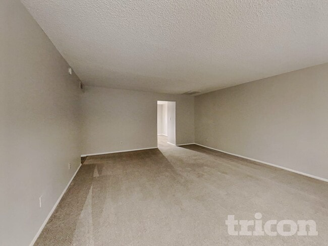 Photo - 13215 N 42nd St