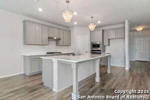 Photo - 6702 Shiraz Wy