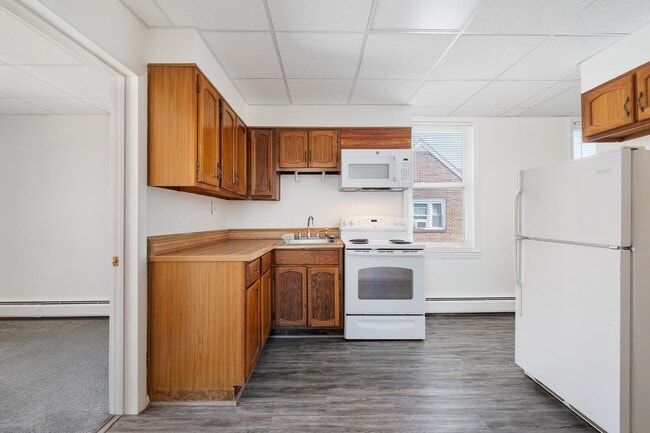 Building Photo - 765 4th St Unit 3