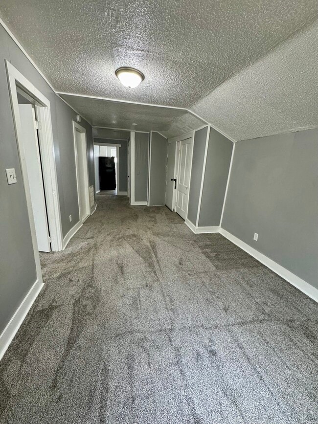 Photo - 3032 Indian Rd