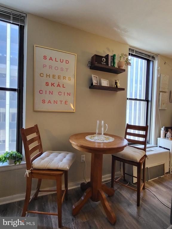 Building Photo - 135 S 19th St Unit 1502