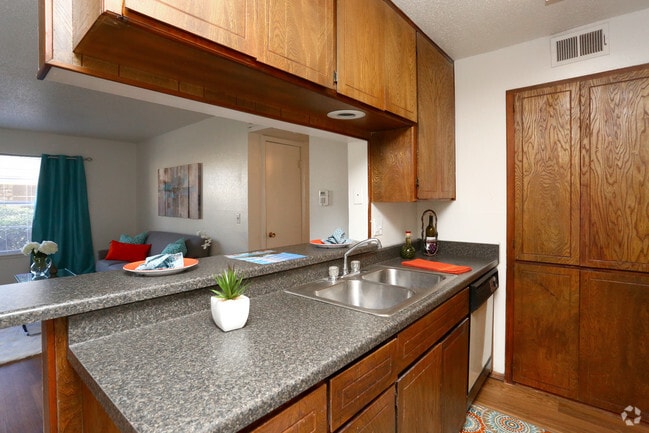 2BR, 1BA - 850SF - Kitchen - Flats on May