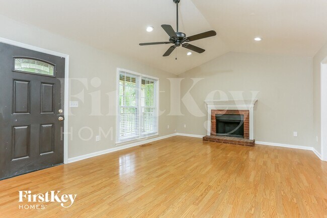 Photo - 5395 Telford Ct