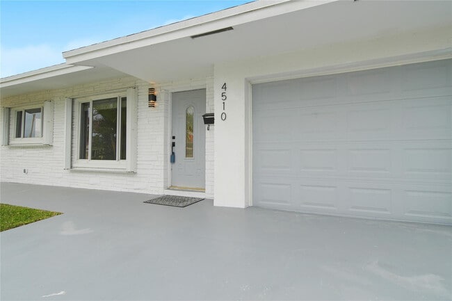 4510 NW 49th Dr