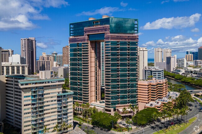Photo - Waikiki Landmark Apartments