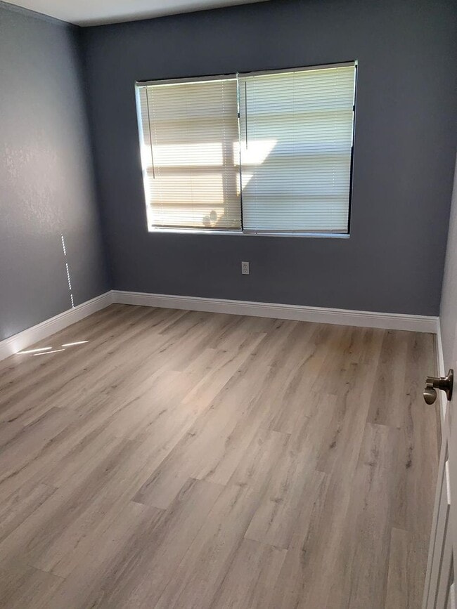 Photo - 5668 Chipola Cir Unidad CHIPOLA 5668