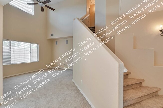 Photo - 50 E Camino Limon Verde