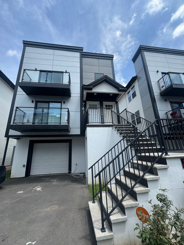 Building Photo - 741 Seaport Dr. Rental