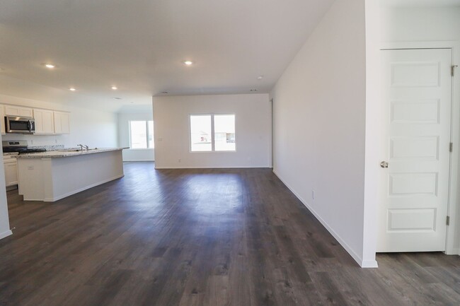 Photo - New Build 3 Bedroom Home Available For Immediate Move In!! Robninson Ranch
