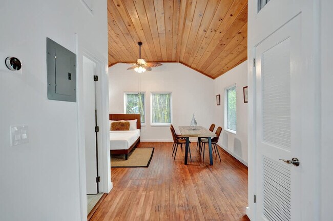 Photo - 1115 SW 4th St Unidad SI ID1503929P