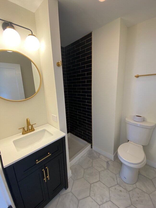 Photo - 1322 W Ohio St Unit 1R