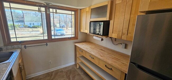 Photo - 227 Timber Ln