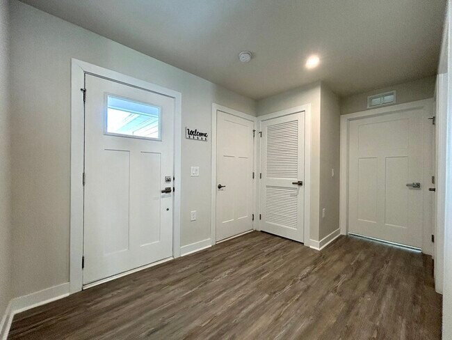 Photo - 5427 Hughesdale Dr