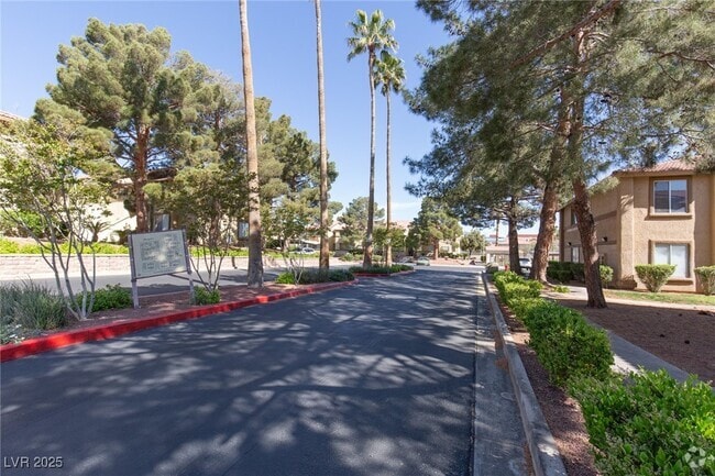 Building Photo - 7300 W Pirates Cove Rd Unit 2021 Rental