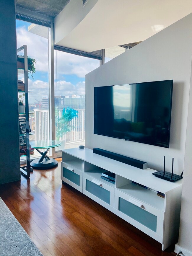 Photo - 860 Peachtree St NE Unit 2109