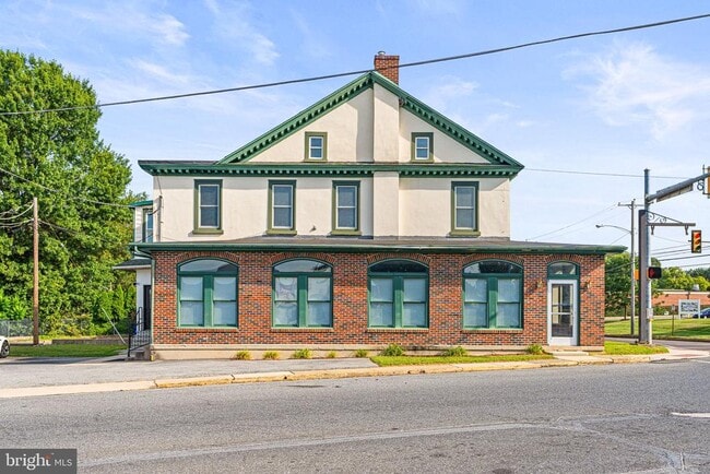 Building Photo - 3100 Kutztown Rd Rental
