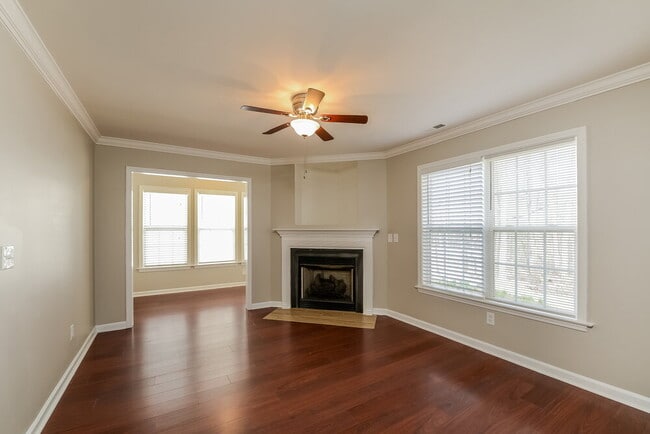 Photo - 1913 Lees Chapel Rd