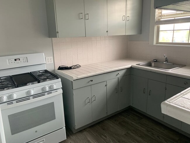 Photo - Cute Fresh Studio Apartment Unit 1