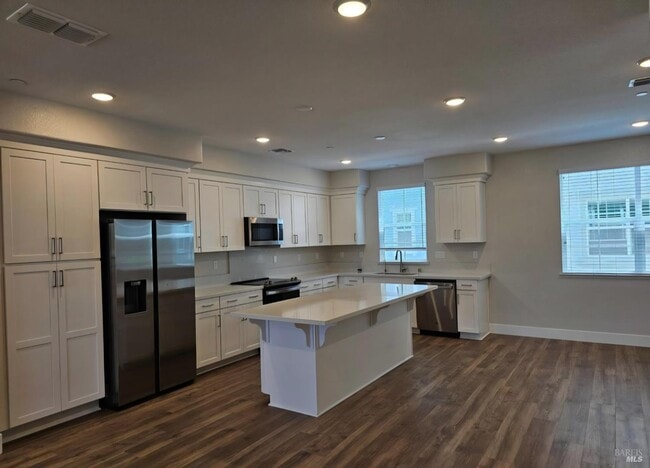 Photo - 312 Pear Tree Ter