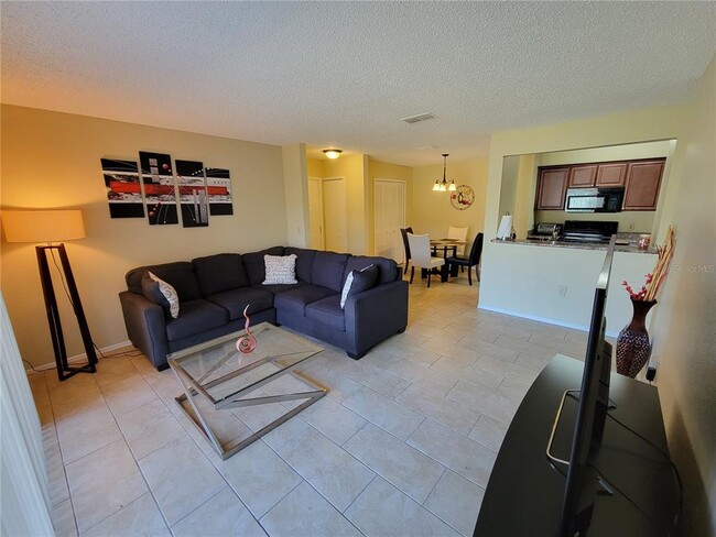 Photo - 3705 SW 27th St Unit 1016