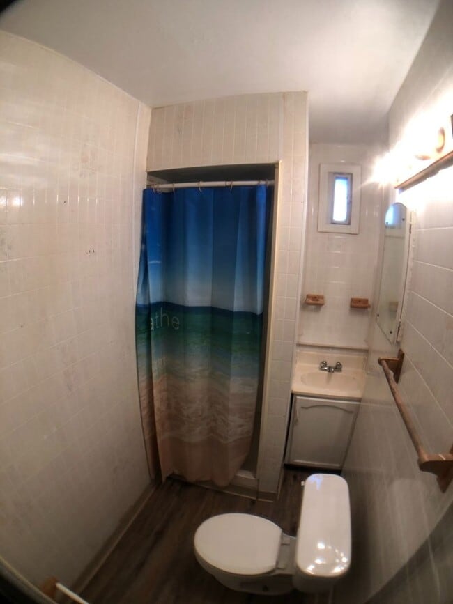 Building Photo - 3700-3706 E Pulaski Ave - 9 unit