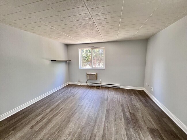 Photo - 471 Tecumseh Rd W Unité 101