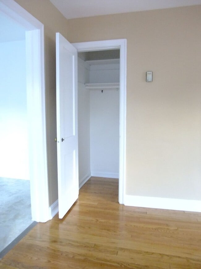 Photo - 8210 Greenwood Ave Unit 3