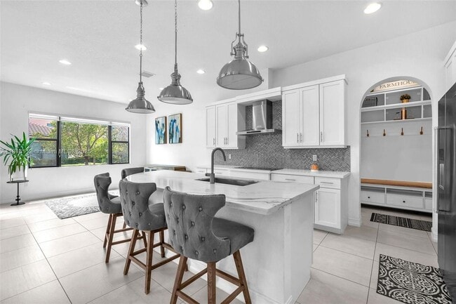 Building Photo - 1052 SW 113th Way Rental