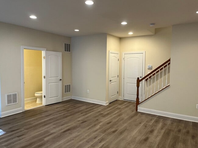 Photo - Large Townhouse In Haymarket