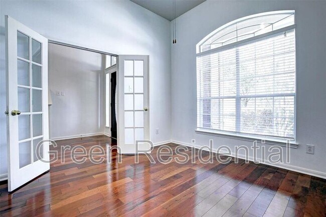 Photo - 10024 Hidden Falls Dr