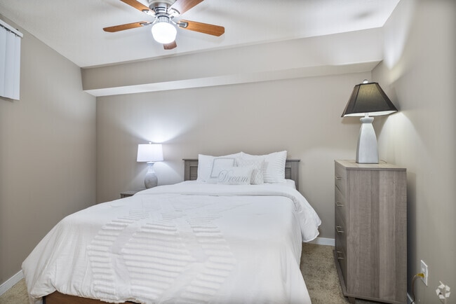 2BR, 2BA - 1,300SF - Style A&B - Second Bedroom