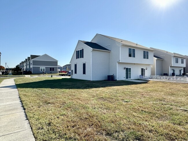 Photo - 710 Ruth Way