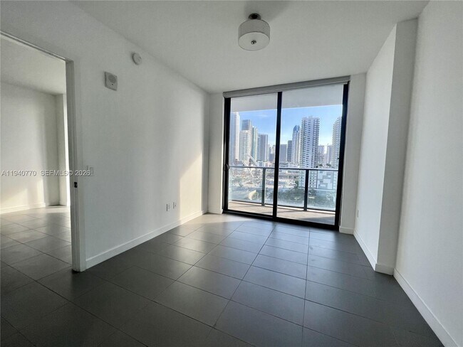 Photo - 1600 NE 1st Ave Unidad 1208