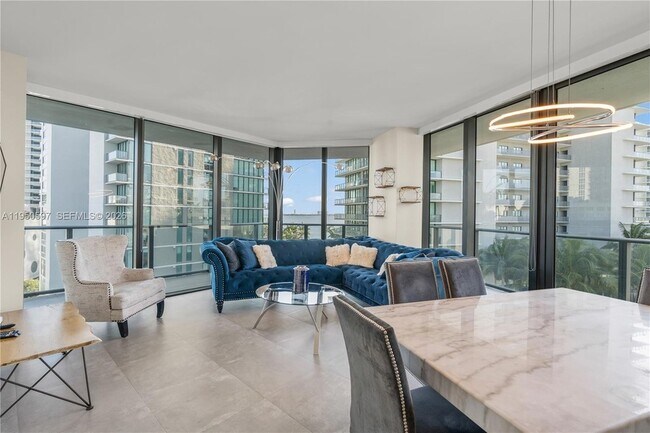 Photo - 501 NE 31st St Unit 706