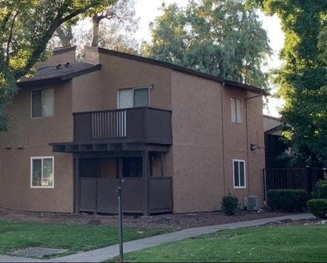 Building Photo - Stockton, One bedroom, One bathroom Condo Unit Apartment 37