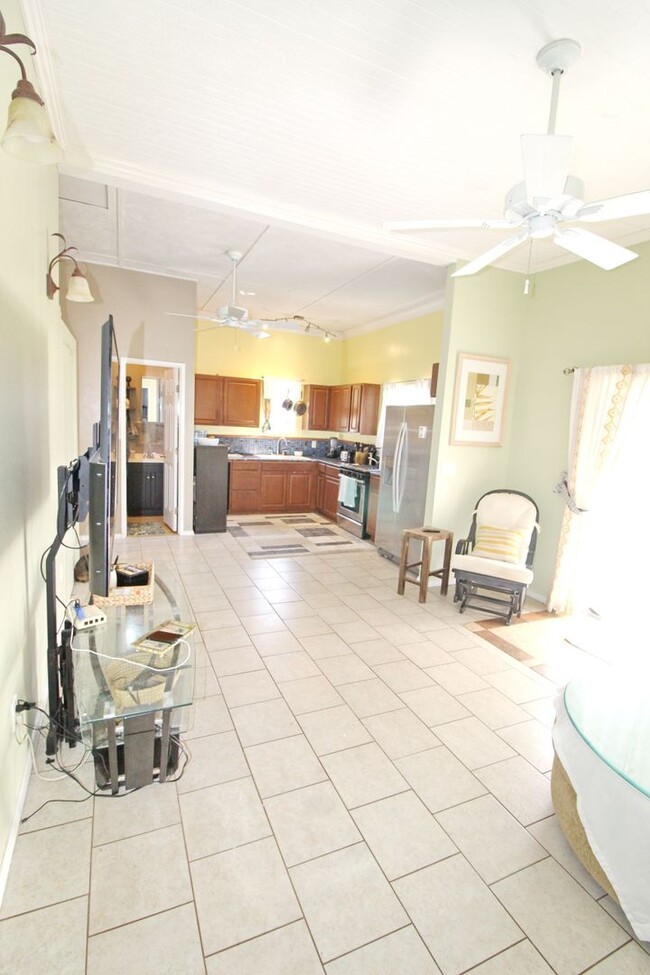 Photo - Remodeled Furnished 2 bed / 2 Bath Ohana in Waiehu - Includes Most Utilities