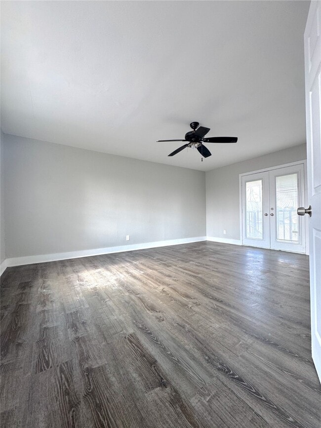 Photo - 6832 Avenue I