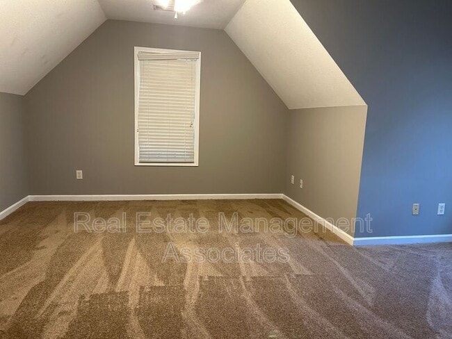 Photo - 648 Lynchburg St