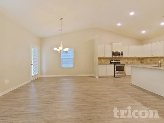 Photo - 216 Stone Creek Ct