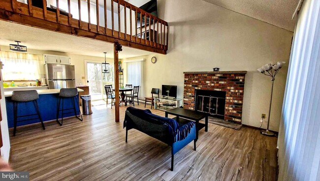 Photo - 7688 Fawn Ln