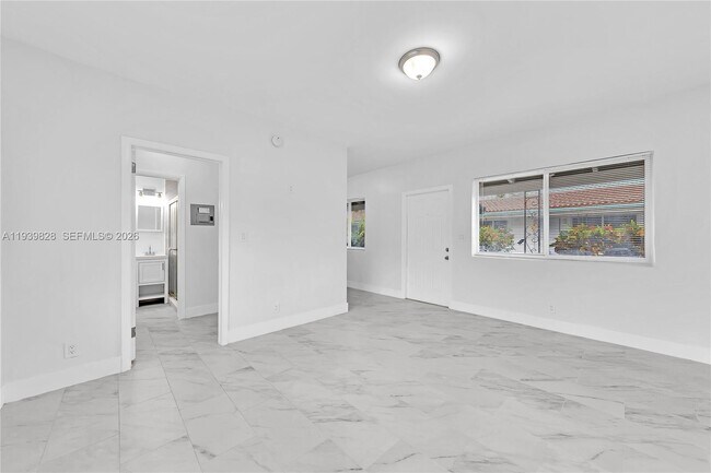 Photo - 1839 Funston St Unit 2