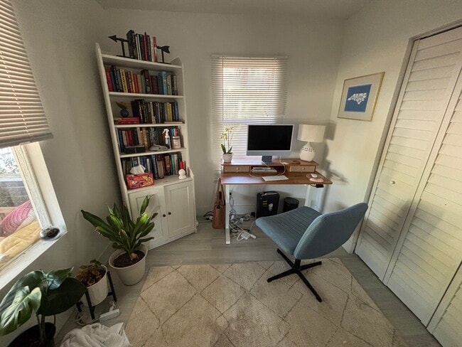 Photo - 3621 Potter St