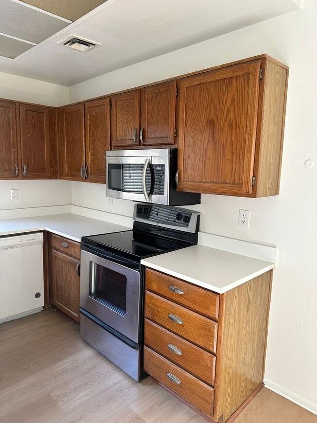 Photo - Great Location! 2 Bedroom! 2 Bath! Ground Level Unit