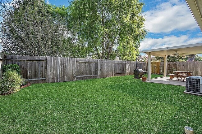 Photo - 32126 Annice Ln
