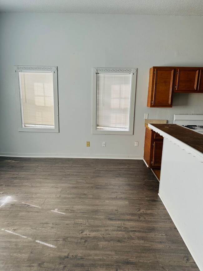 Photo - 2808 Avenue H