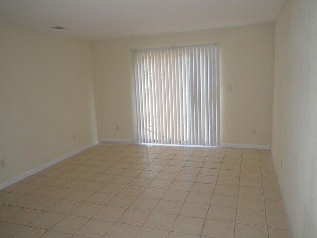 Photo - 1610 Green Briar Pkwy