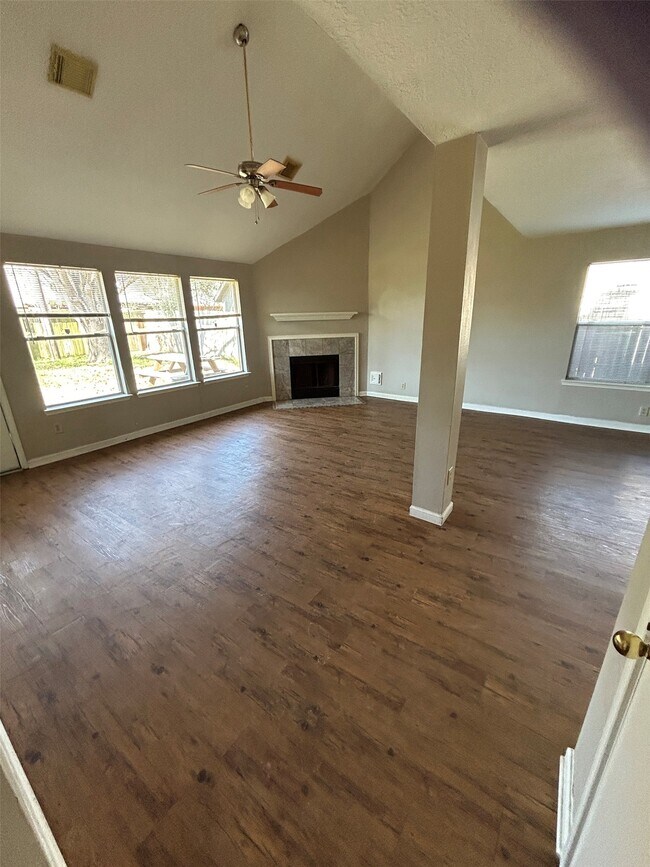 Photo - 16603 N Meadow Dr