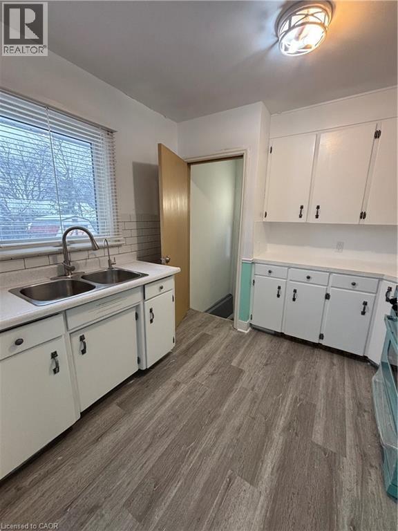 Photo - 118 Jacobson Ave