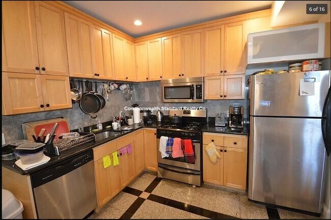 Photo - 69 Babcock St Unit 6