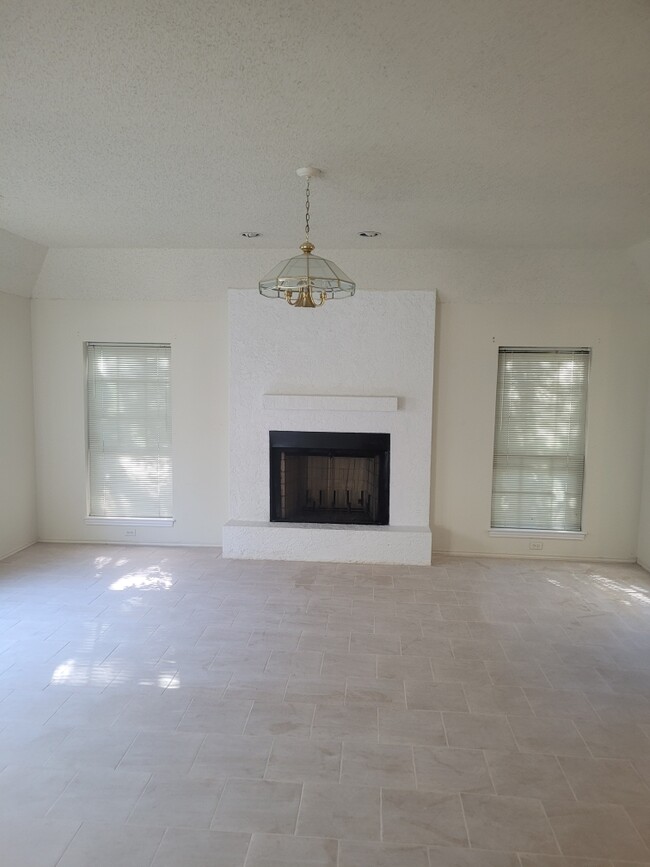 Photo - 17915 Summer Knoll Dr